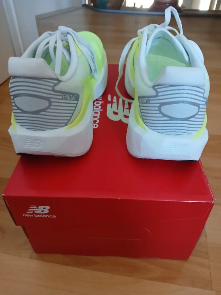 Brugt New Balance Fuelcell Rebel V5 bike — billede 4 af 7