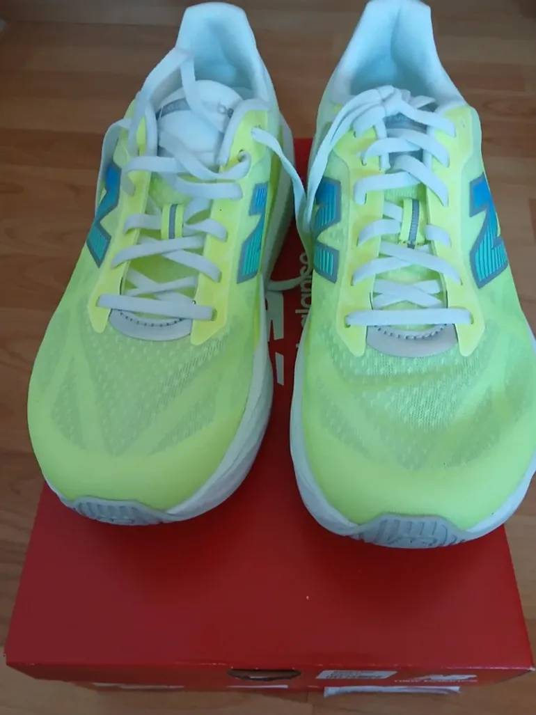 Brugt New Balance Fuelcell Rebel V5 bike — billede 2 af 7