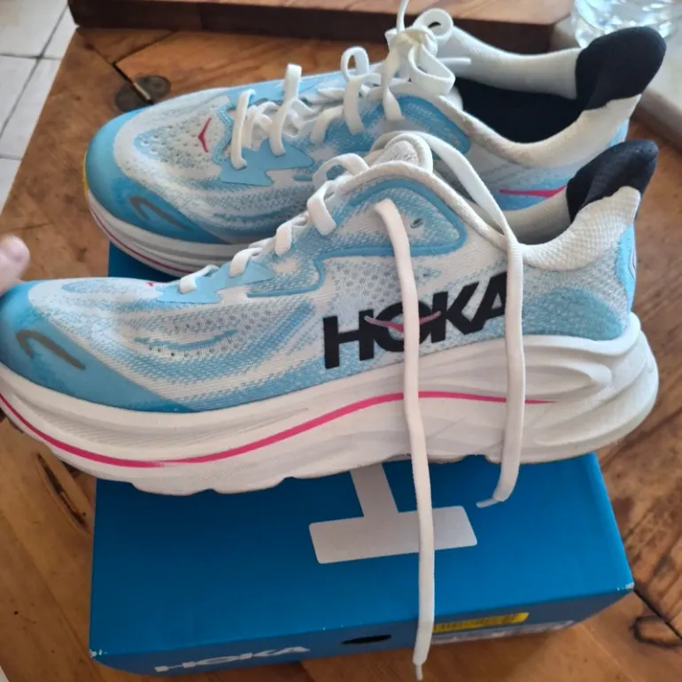 Hoka Clifton 10 bike usato — immagine 4 di 4