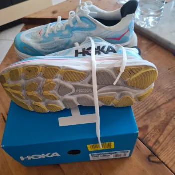 Hoka Clifton 10 bike usato — immagine 2 di 4