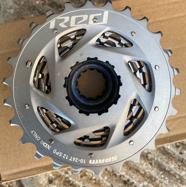 Brugt Sram Red 12v Cassette 2026 bike — billede 2 af 3