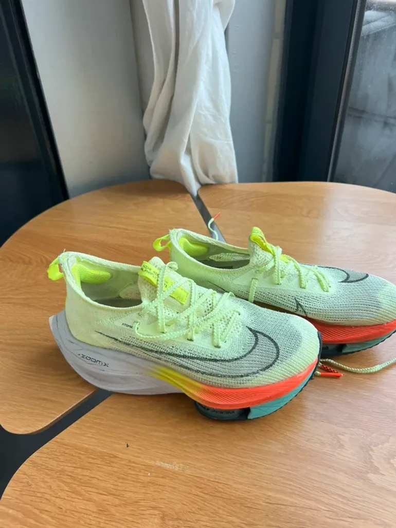 Used Nike Air Zoom Alphafly Next% 2 bike — image 2 of 4
