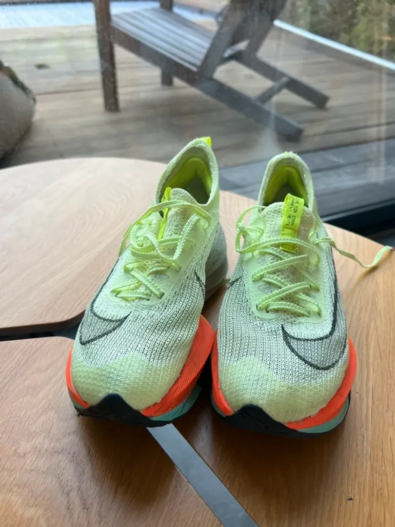 Used Nike Air Zoom Alphafly Next% 2 bike — image 3 of 4