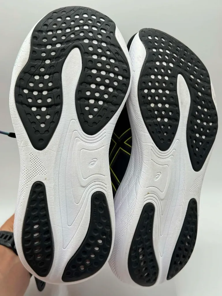 Used Asics Nimbus 25 bike — image 12 of 13