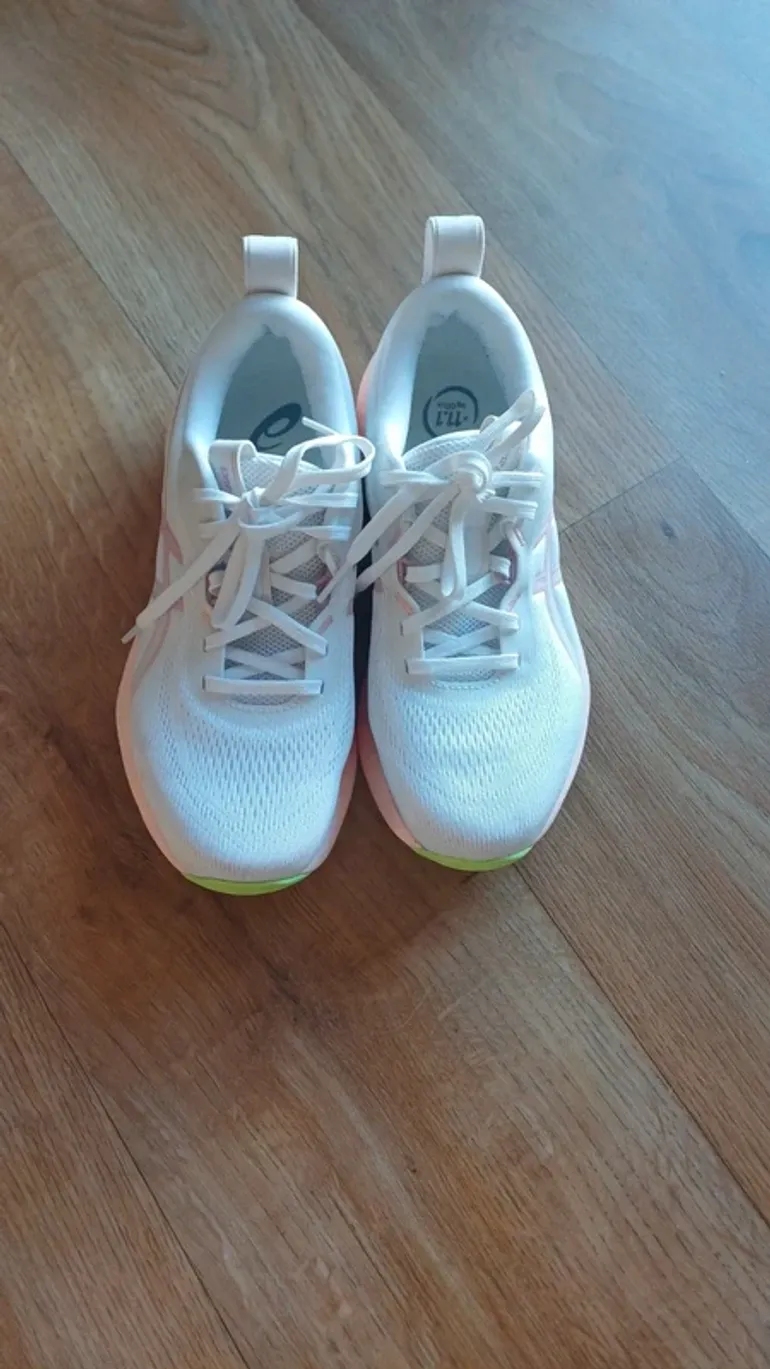 Tweedehands On Running Shoes bike — afbeelding 5 van 5