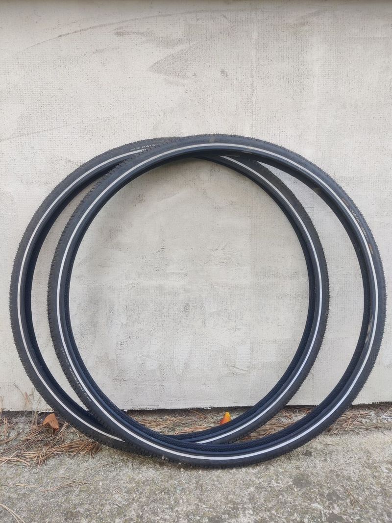 Brugt Continental Contact Spike 120 Tyres & Tubes