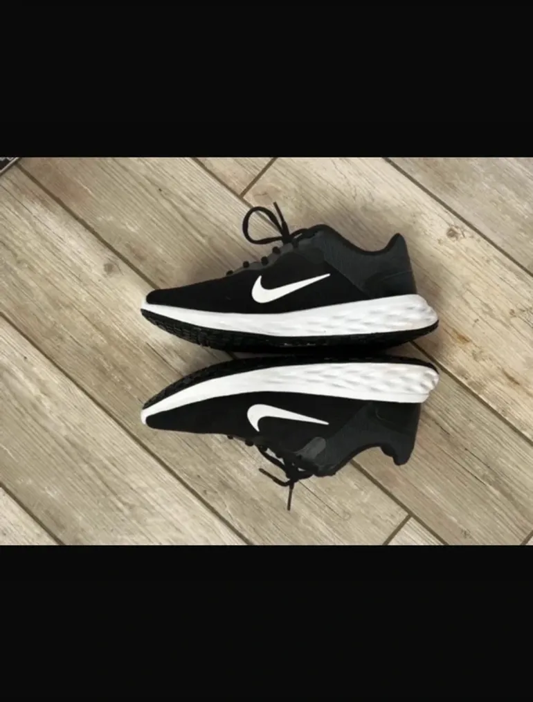 Tweedehands Nike Running Shoes bike — afbeelding 5 van 10