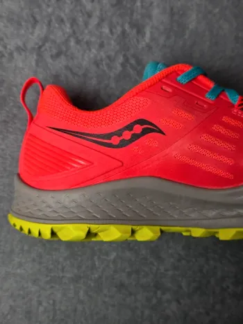 Used Saucony Peregrine 10 bike — image 4 of 15