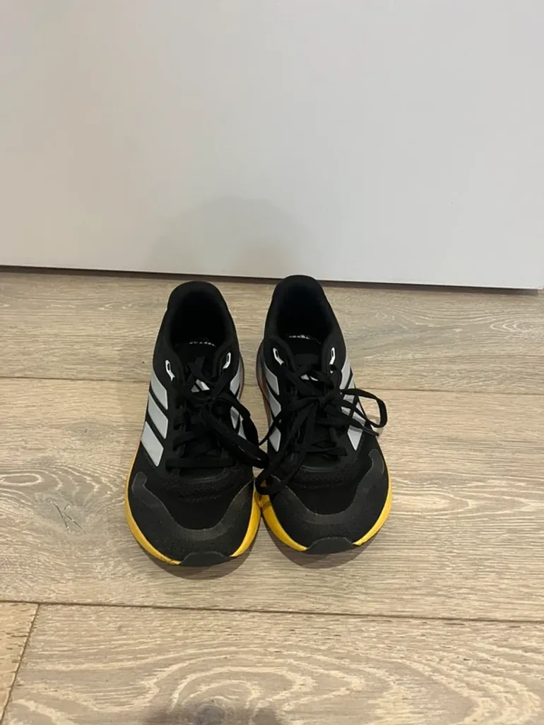 Used Adidas Runfalcon 5 bike — image 4 of 9