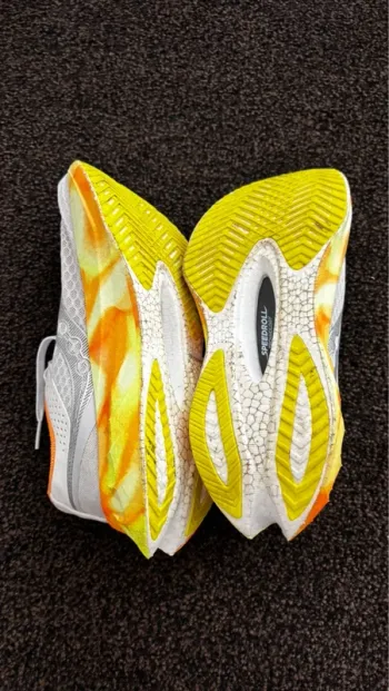 Used Saucony Endorphin bike — image 3 of 7