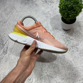 Used Nike React bike — image 6 of 10