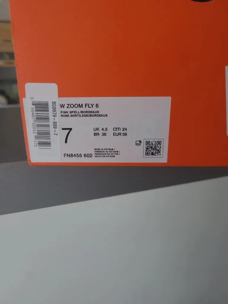 Used Nike Zoom Fly 6 bike — image 4 of 4