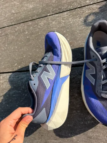 Used New Balance FuelCell Rebel V4 bike — image 2 of 10