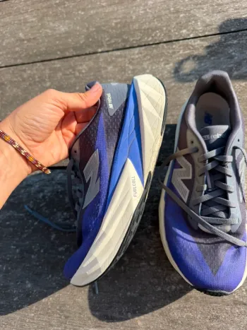 Used New Balance FuelCell Rebel V4 bike — image 3 of 10