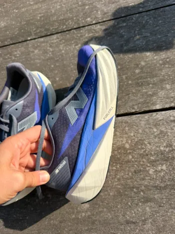 Used New Balance FuelCell Rebel V4 bike — image 5 of 10