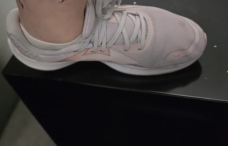 Used Nike Sneakers bike — image 3 of 3
