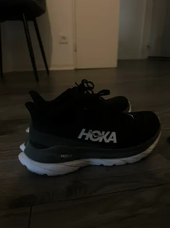 Tweedehands Hoka Baskets Running Shoes
