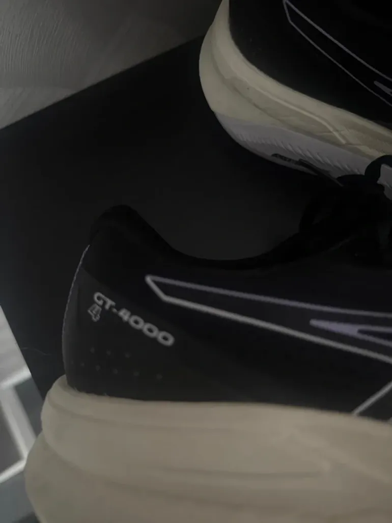 Used Asics GT 4000-4 bike — image 3 of 6