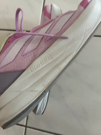 Used Adidas Chaussures de courses bike — image 4 of 7