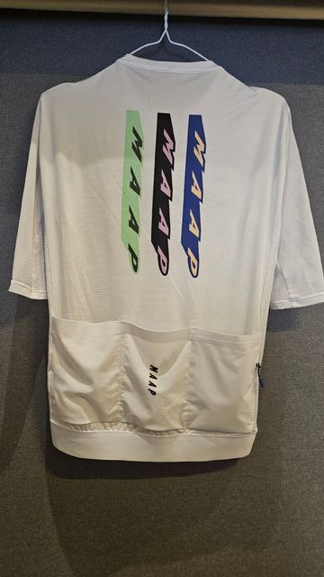 Brugt MAAP Evade Pro Air Jersey 3.0 2026 bike — billede 6 af 13