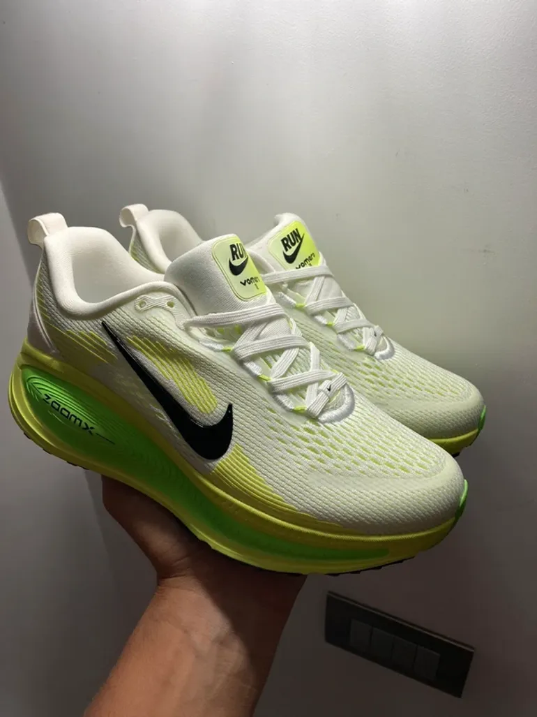 Used Nike Vomero 18 bike — image 7 of 8