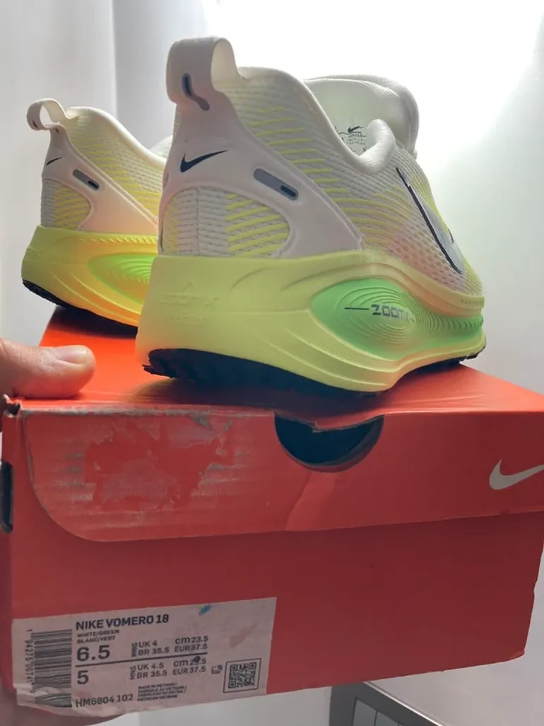 Used Nike Vomero 18 bike — image 8 of 8