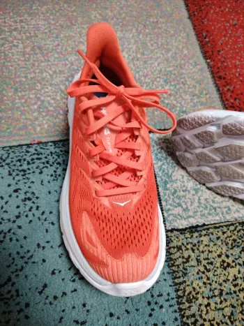 Used Hoka Clifton bike — image 4 of 12