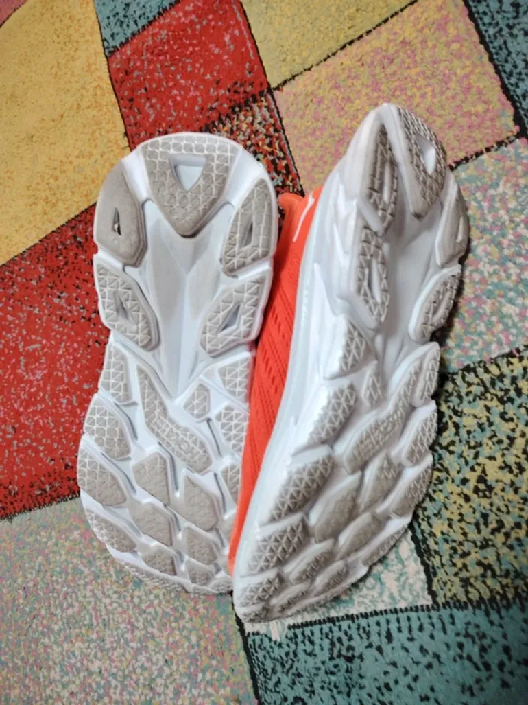 Used Hoka Clifton bike — image 2 of 12