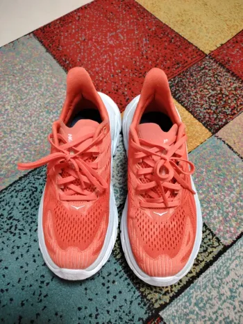 Tweedehands Hoka Clifton Running Shoes