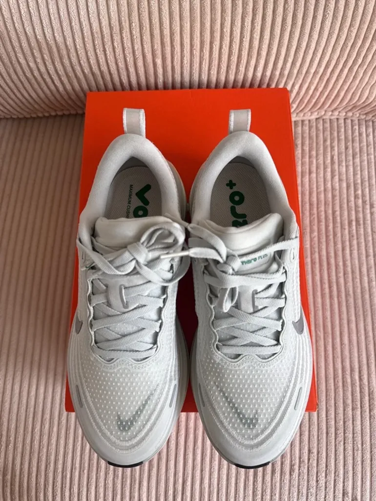 Used Nike Vomero Plus bike — image 3 of 6