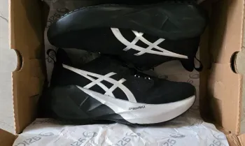 Použité Asics Novablast 5 bike — obrázek 5 z 7