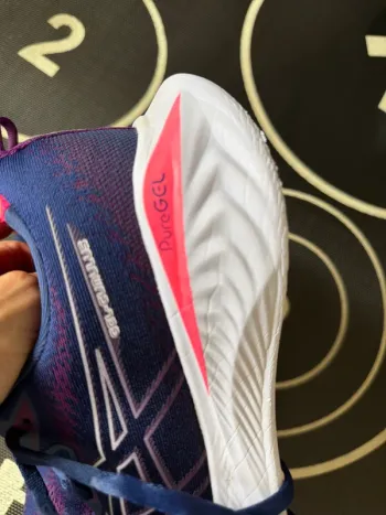 Used Asics pure gel bike — image 3 of 6