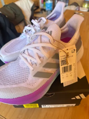 Used Adidas Ultraboost 5 W bike — image 2 of 5