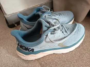 Tweedehands Hoka Baskets bike — afbeelding 2 van 5