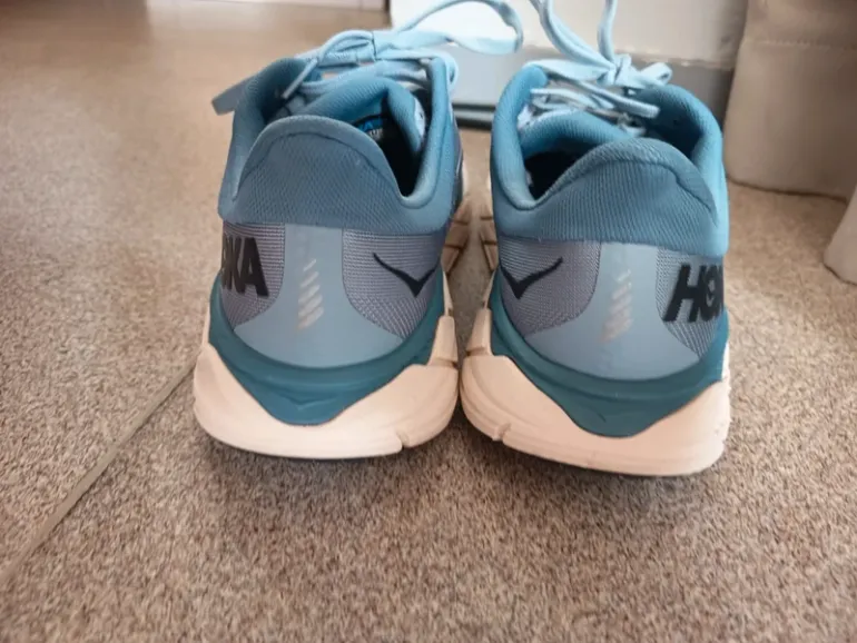Tweedehands Hoka Baskets bike — afbeelding 4 van 5