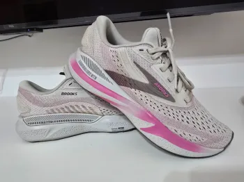 Tweedehands Brooks Adrenaline GTS 24 Running Shoes