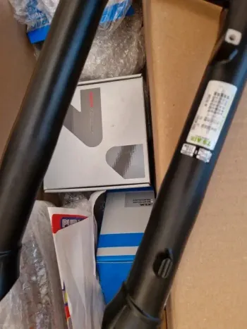 Used Manitou Markhor Boost 2026 bike — image 10 of 17