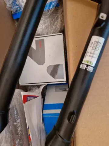 Used Manitou Markhor Boost 2026 bike — image 10 of 17