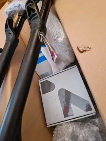 Used Manitou Markhor Boost 2026 bike — image 3 of 17