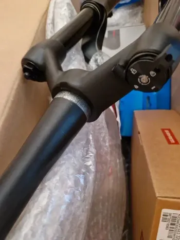 Used Manitou Markhor Boost 2026 bike — image 12 of 17