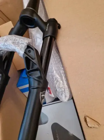 Used Manitou Markhor Boost 2026 bike — image 5 of 17