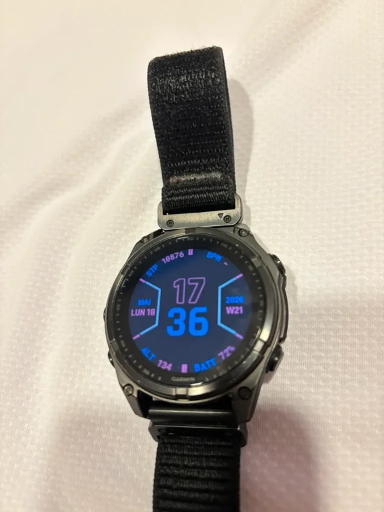 Used Garmin Fenix 8 Sapphir Solar bike — image 3 of 3