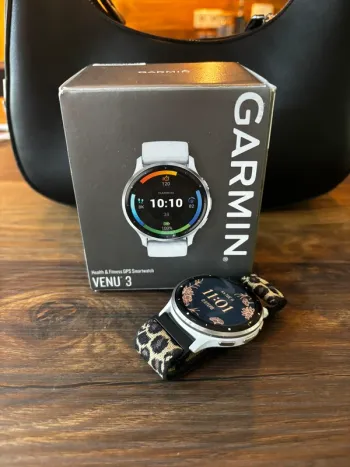 Used Garmin Venu 3 bike — image 2 of 5
