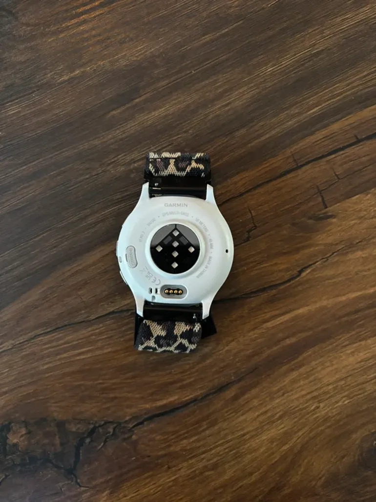 Used Garmin Venu 3 bike — image 3 of 5