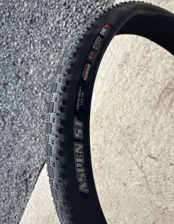 Używany Maxxis Aspen ST bike — zdjęcie 4 z 4