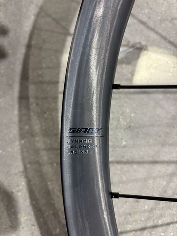 Tweedehands Giant Carbono MTB Wheels 2026 bike — afbeelding 4 van 6
