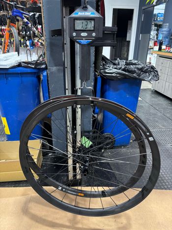 Brugt Giant Carbono MTB Wheels 2026 bike — billede 6 af 6