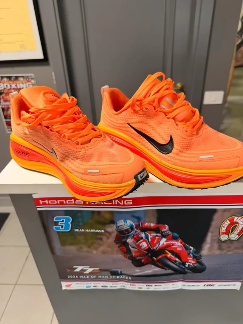 Brugt Nike Vomero 18 Plus Running Shoes