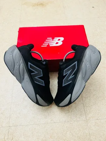 Used New Balance Fresh Foam X More V5 bike — image 3 of 12
