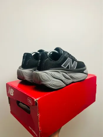 Used New Balance Fresh Foam X More V5 bike — image 2 of 12